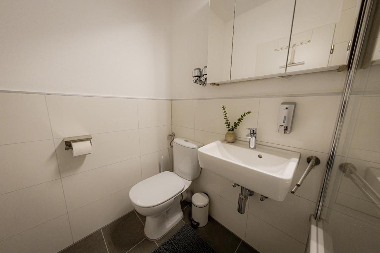 Apartment !Goldpath! Passau - Spitalhof I Modern I Wlan I Kueche I Balkon I Smarttv Mit Wipu *
