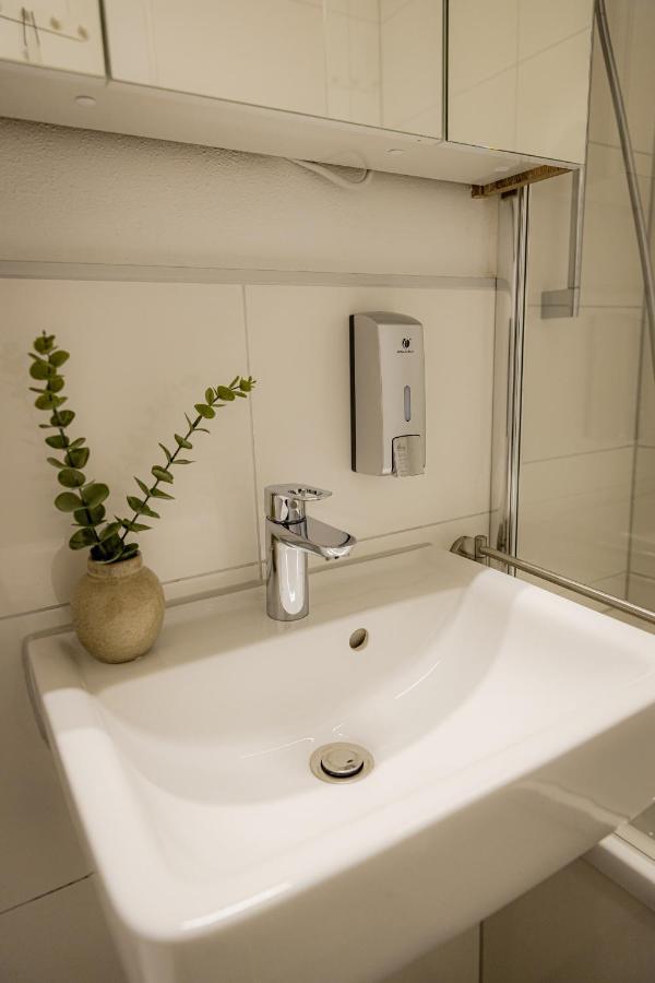 !Goldpath! Passau - Spitalhof I Modern I Wlan I Kueche I Balkon I Smarttv Mit Wipu Appartement *