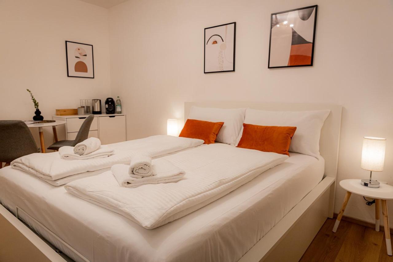Apartment !Goldpath! Passau - Spitalhof I Modern I Wlan I Kueche I Balkon I Smarttv Mit Wipu *