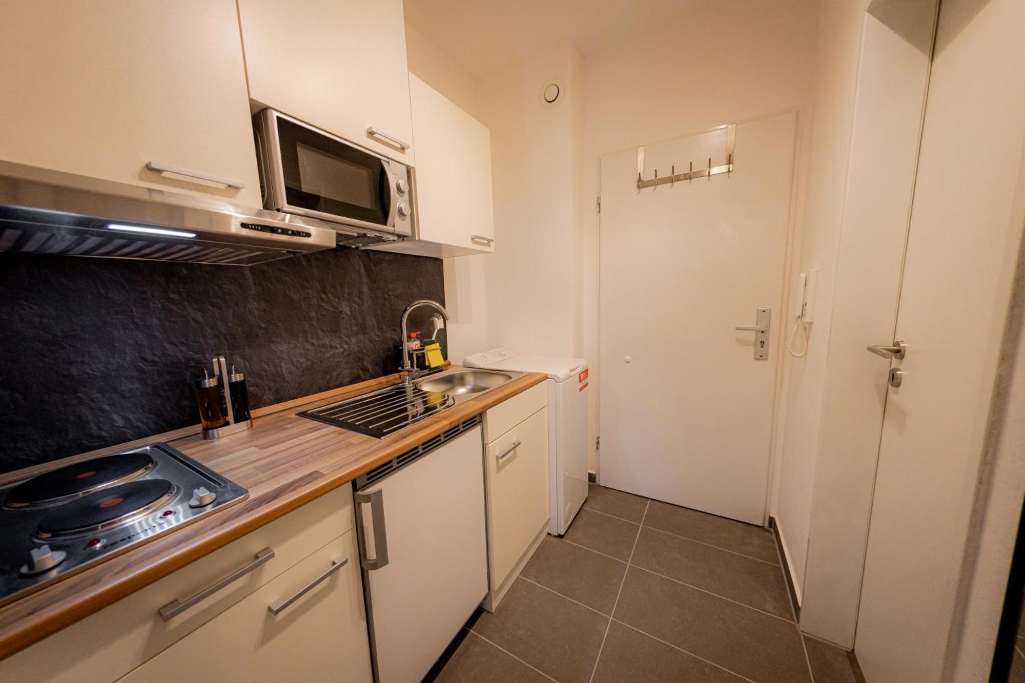 Apartment !Goldpath! Passau - Spitalhof I Modern I Wlan I Kueche I Balkon I Smarttv Mit Wipu